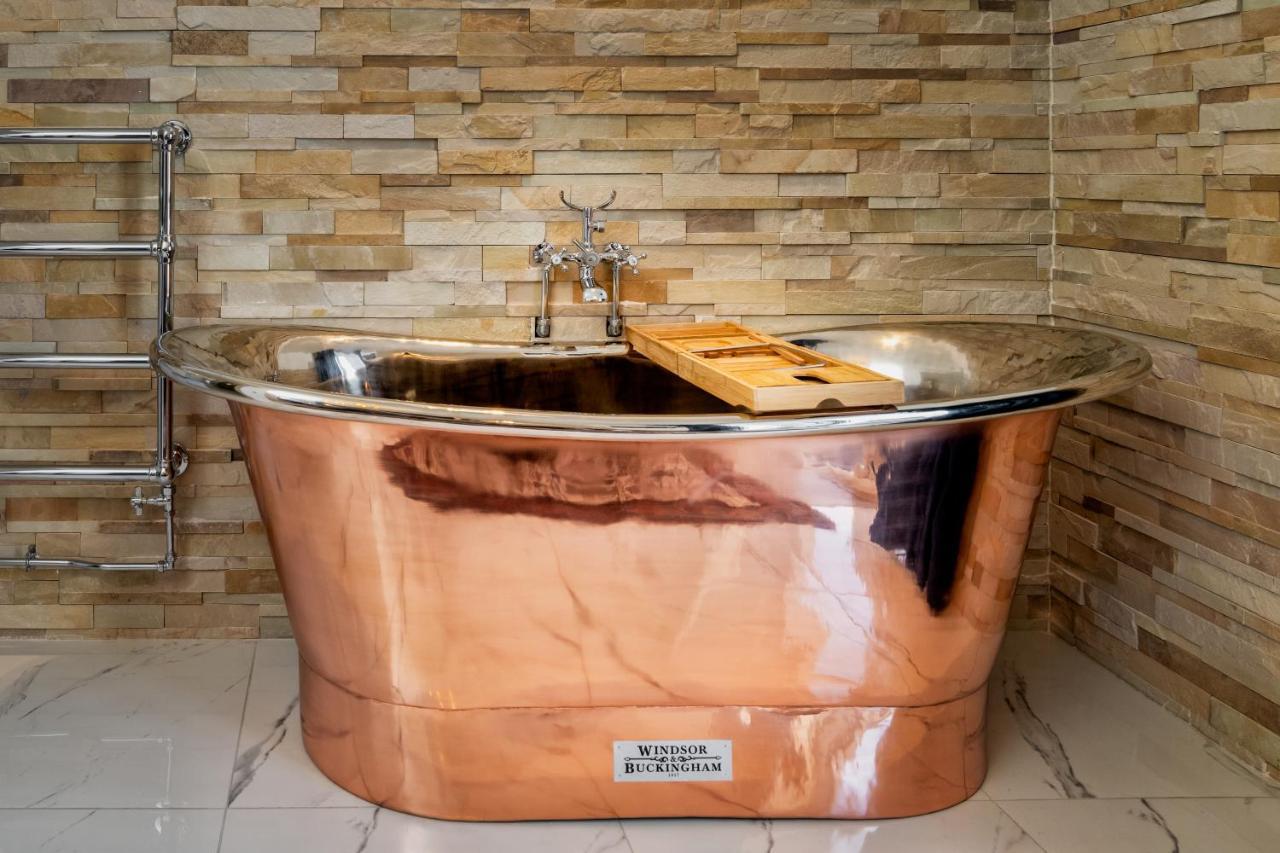 Relax In Super Size Copper Tub - 2 Bedroom Villa Ίνβερνες Εξωτερικό φωτογραφία